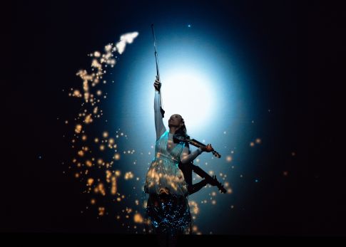 Cr&eacute;ation de spectacle sur mesure par l'agence artistique OSCART