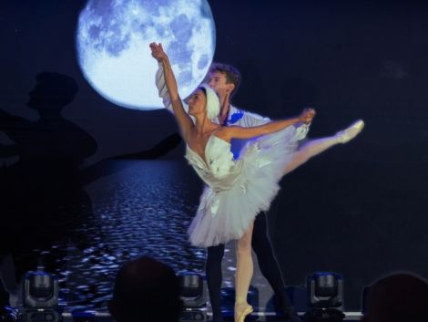 ✨ Dîner spectacle pour une remise de prix:
Deux univers, deux styles mais une même ambition : faire vivre une véritable émotion au public.
#HipHop...